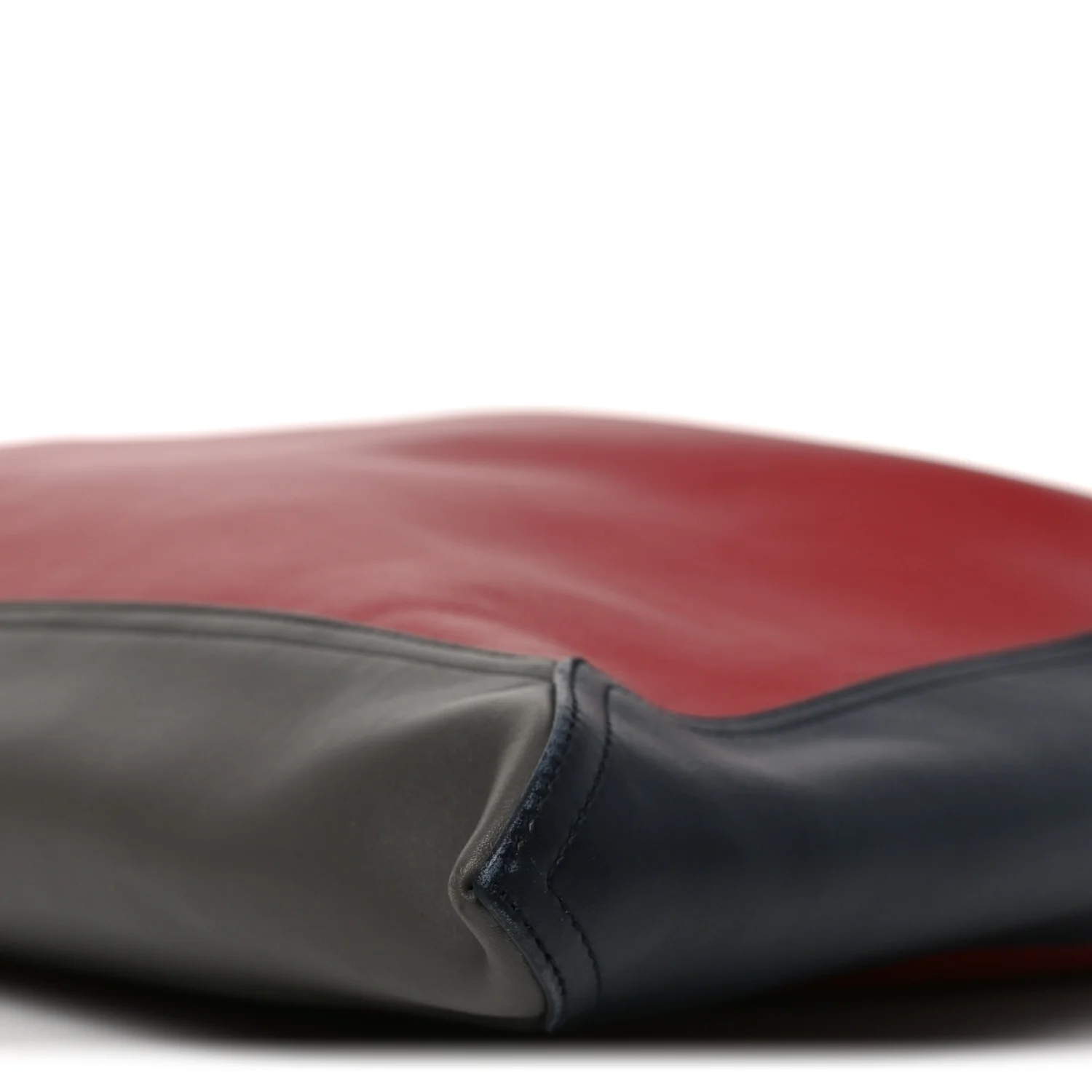 Silky Calfskin Large Hop Rosewood Space Lapilli - Image 11