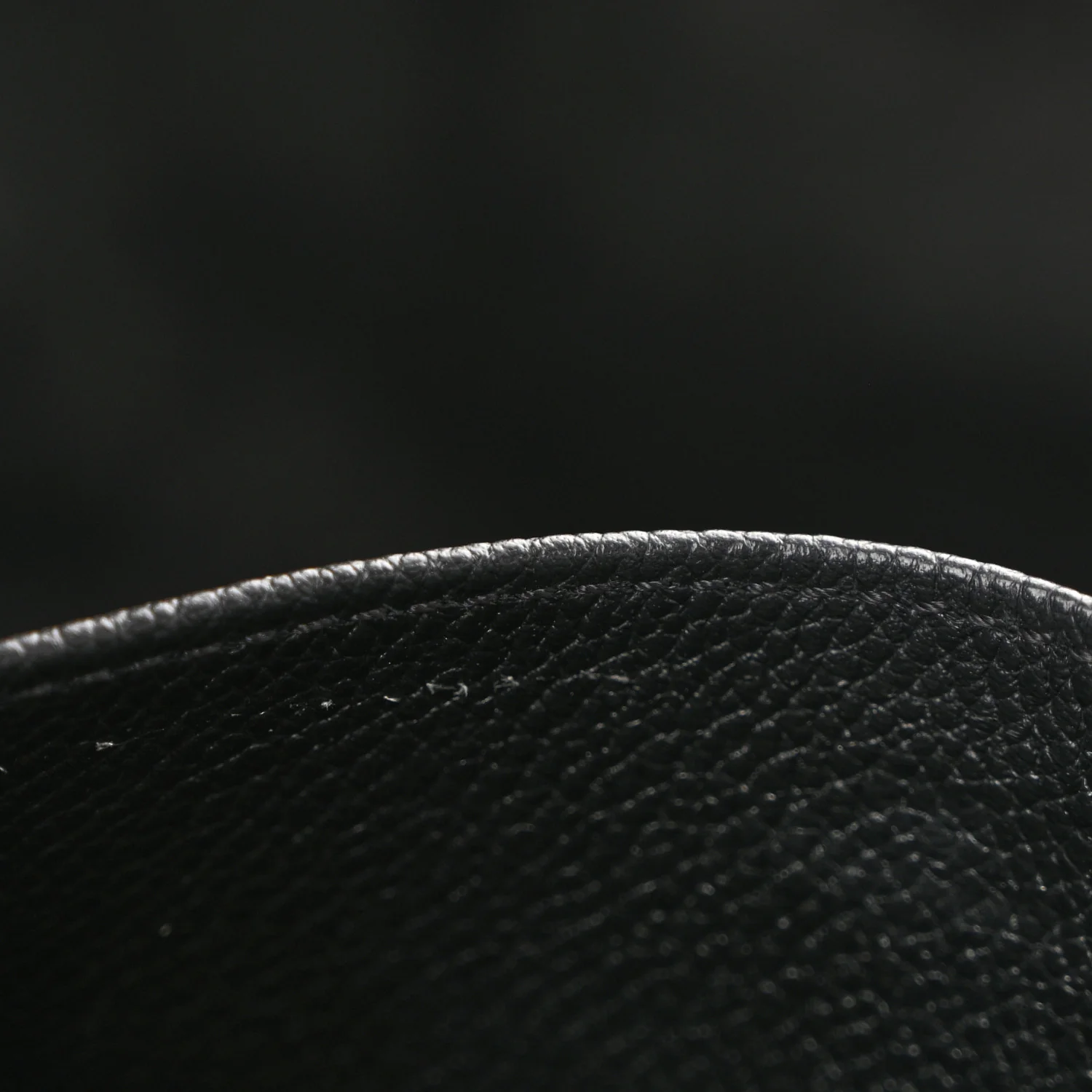 Grained Calfskin Triomphe Medium Cabas Anais Black - Image 14