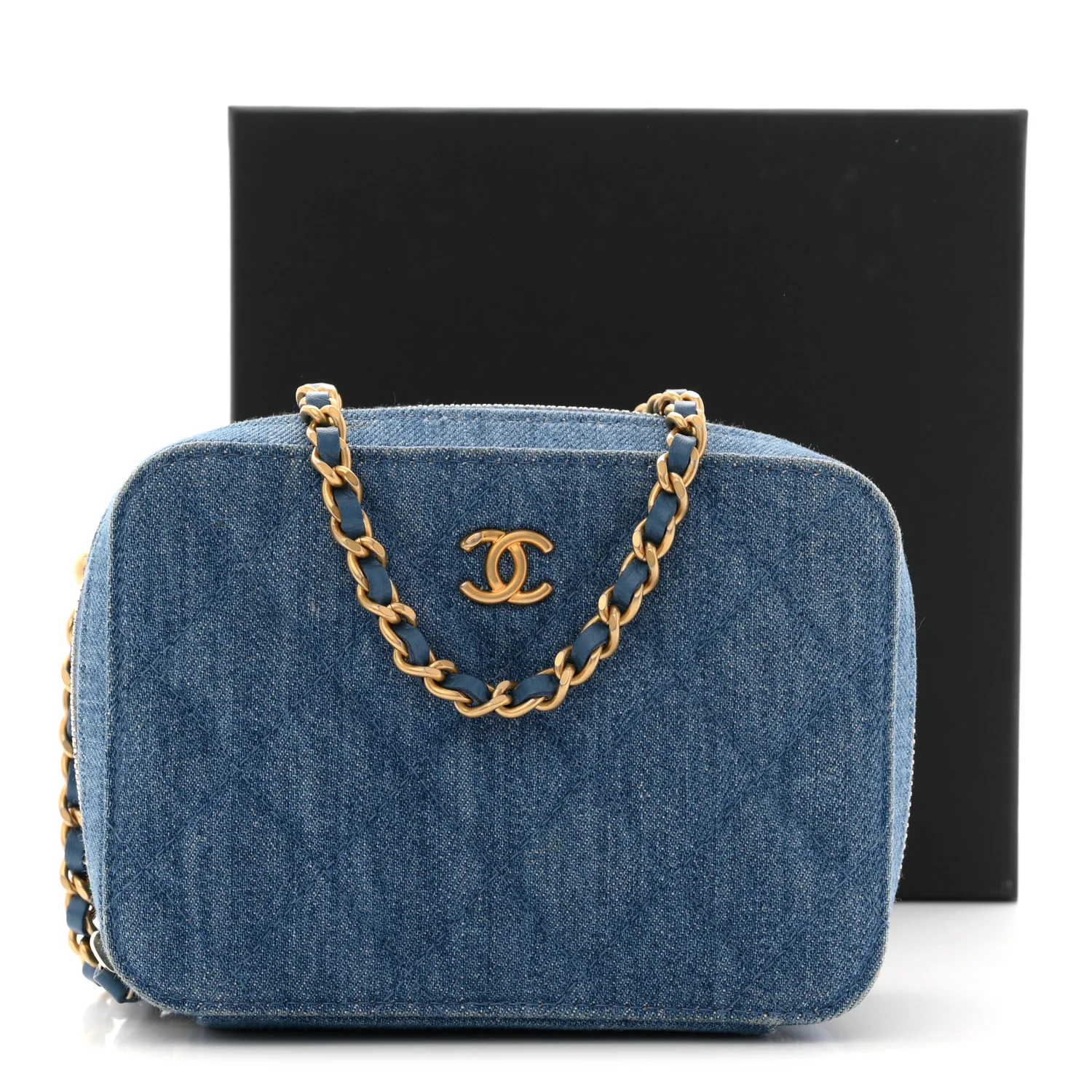 Denim Quilted CC Pearl Crush Camera Case Blue - Image 11
