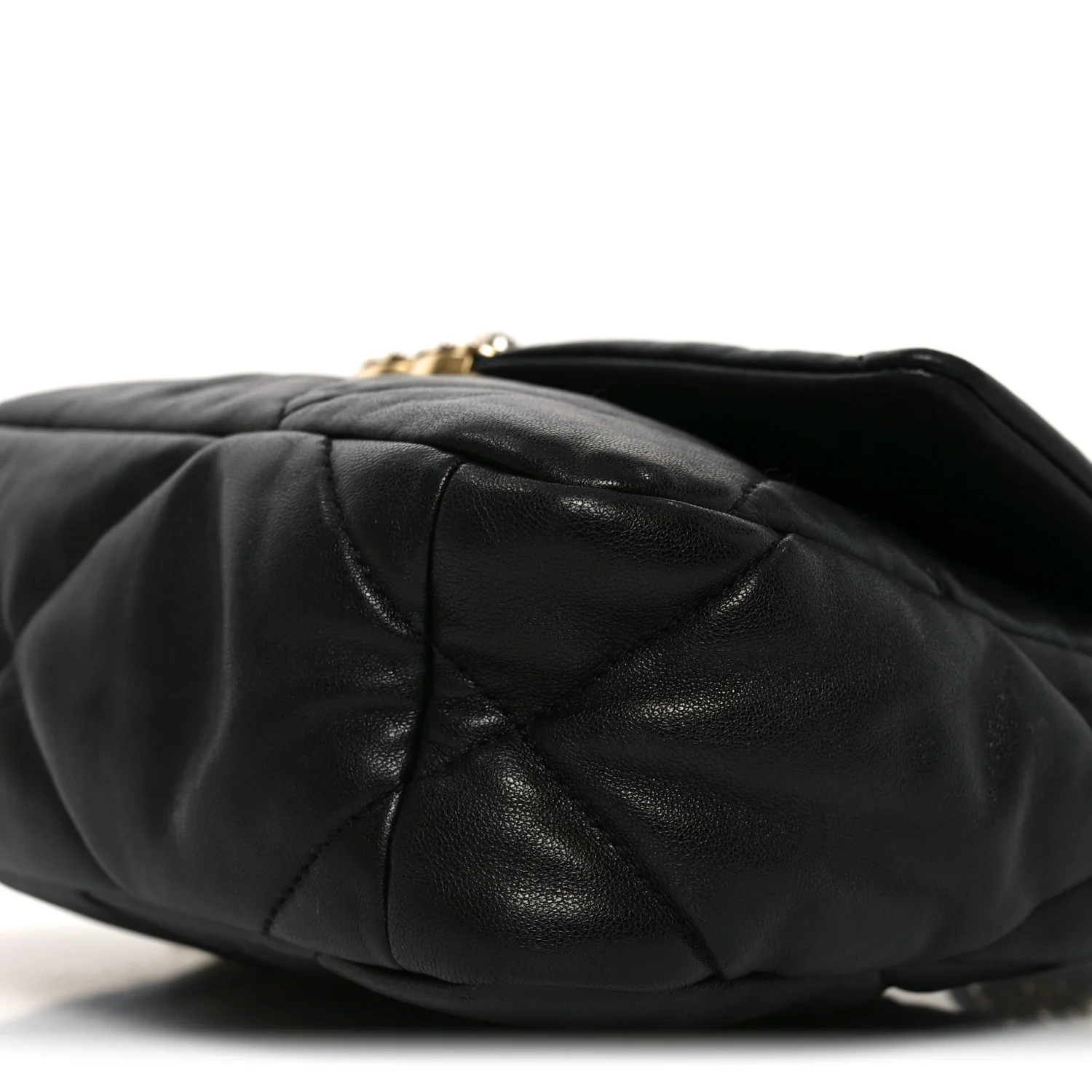 Lambskin Quilted Medium Chanel 19 Flap Black - Image 10