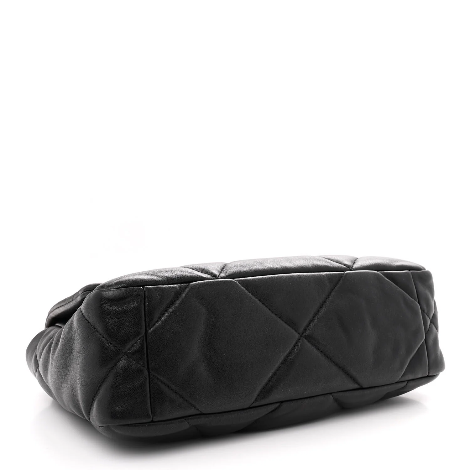Lambskin Quilted Medium Chanel 19 Flap Black - Image 4
