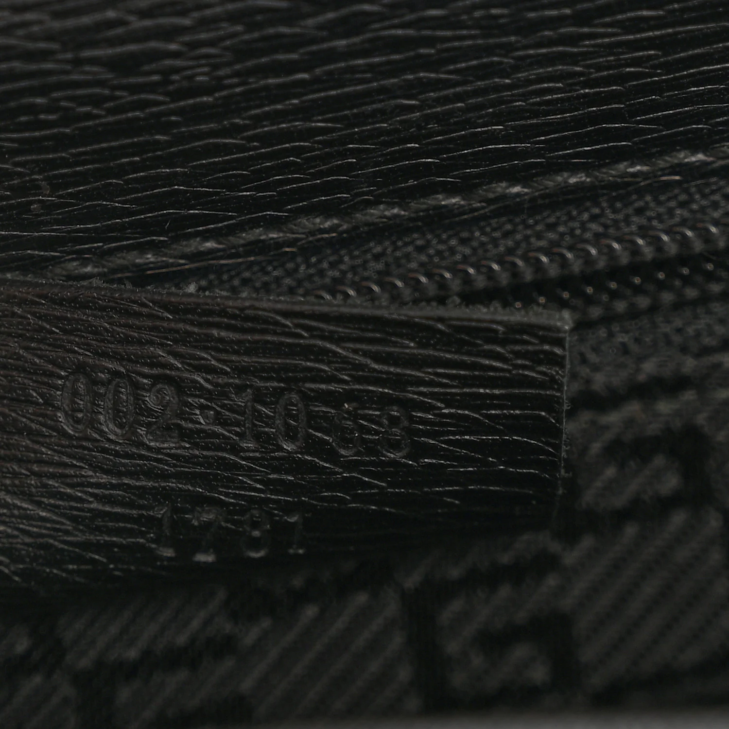 Calfskin Bardot Hobo Black - Image 7