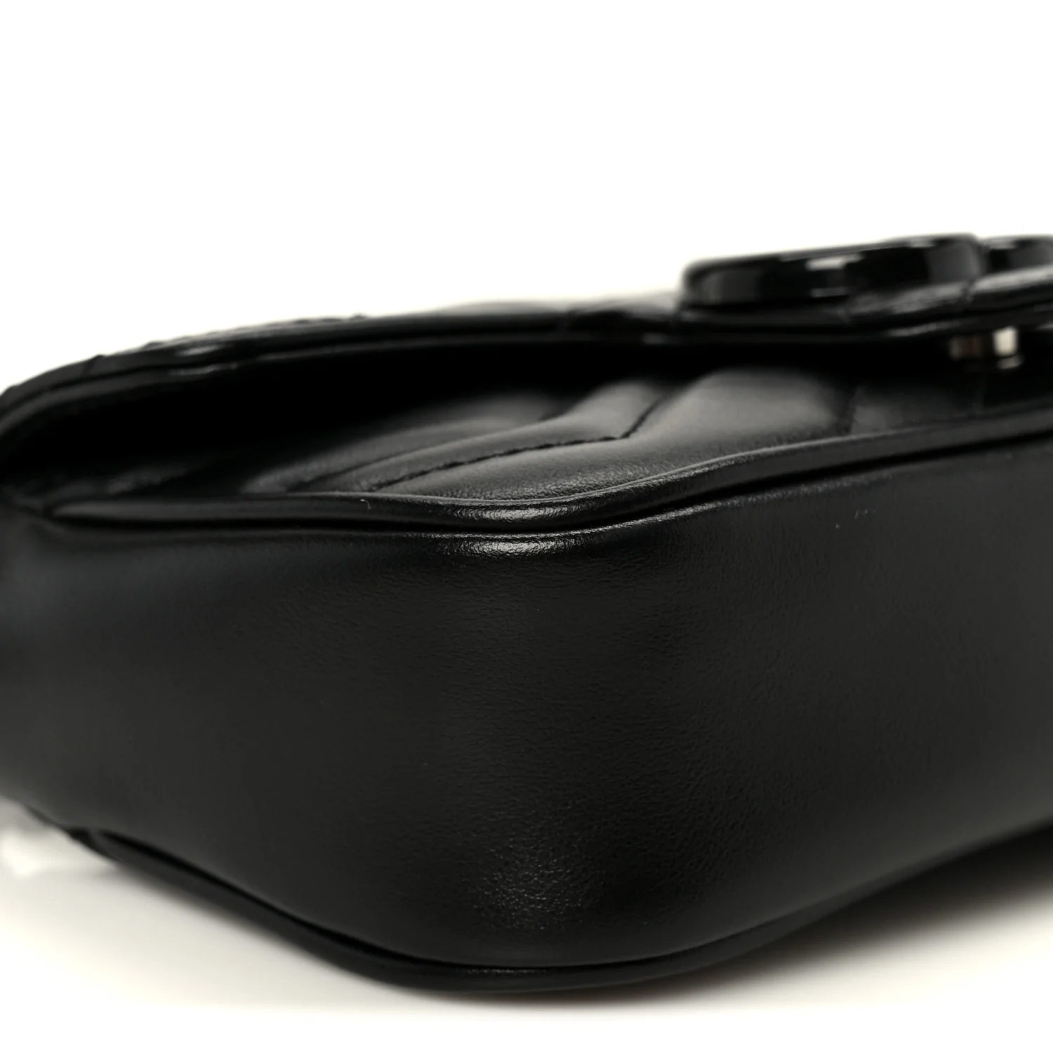 Calfskin Matelasse Monochrome GG Marmont Chain Belt Bag Black - Image 9