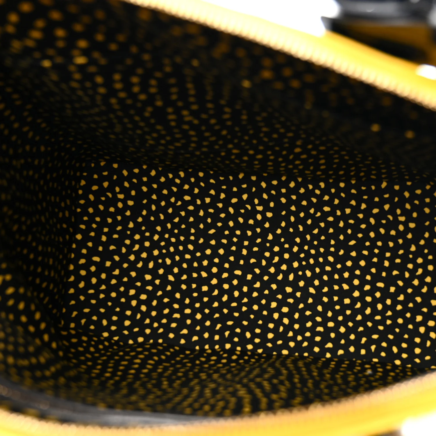 Vernis Kusama Infinity Dots Lockit MM Yellow - Image 5