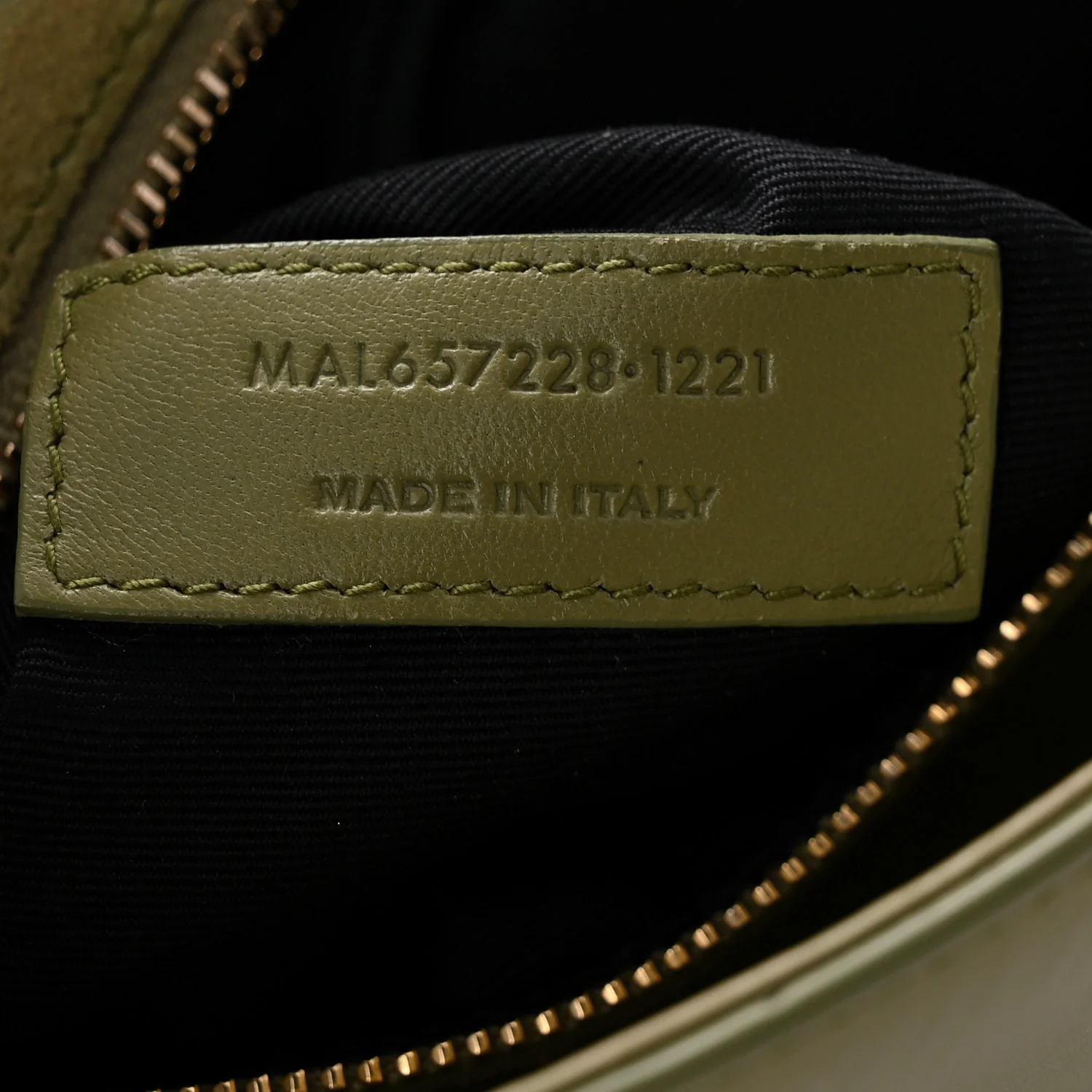 Smooth Calfskin Le 5 A 7 Hobo Pistache - Image 7
